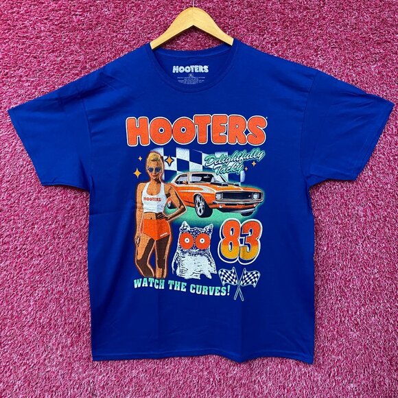 Hooters Delightfully Tacky Racing 83 Watch The Curves T-shirt XL - Picture 1 of 4